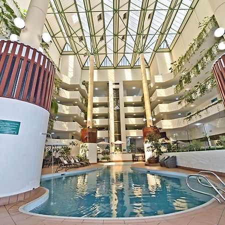 Atrium Hotel Mandurah Eksteriør billede